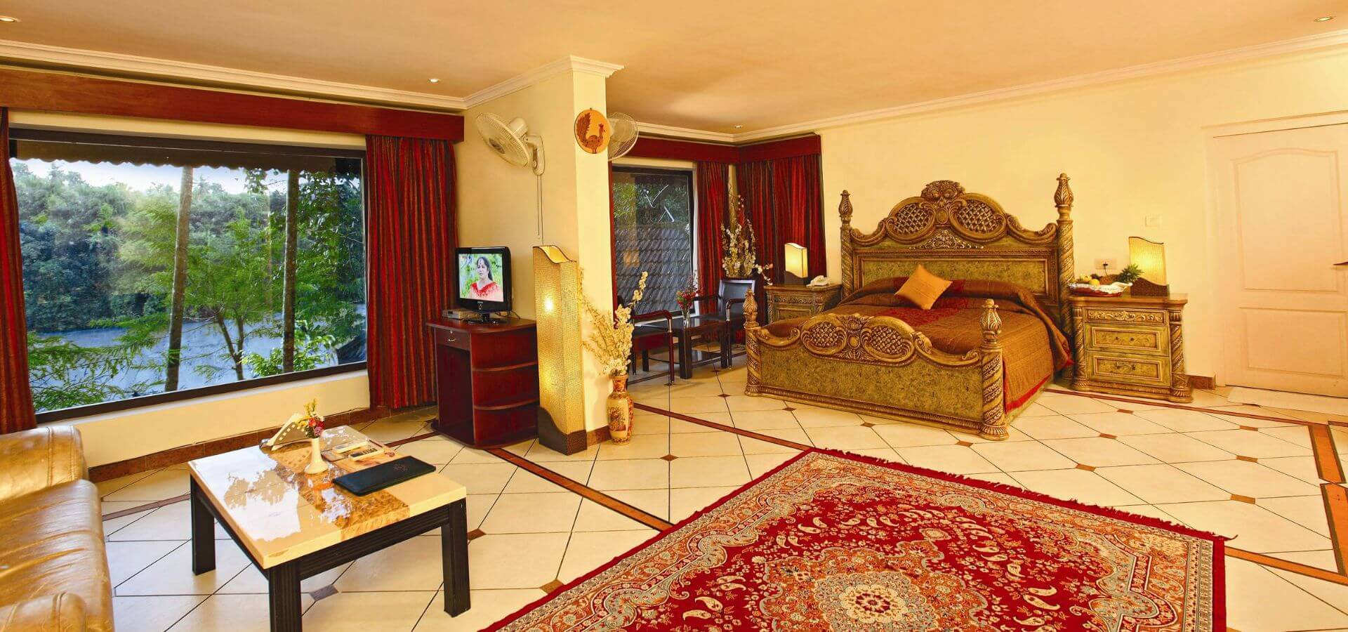 emarald-ayurveda-resort-perinthalmanna-banner-2